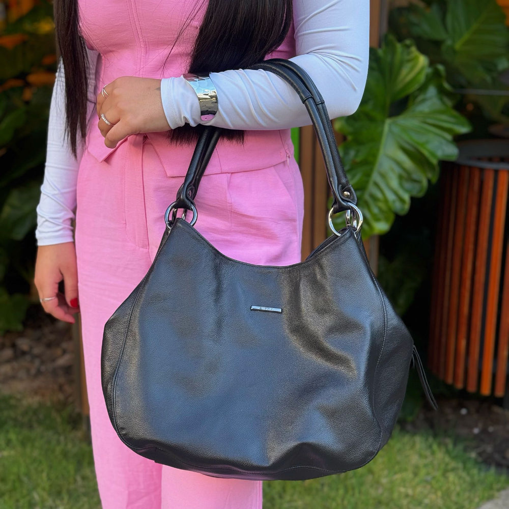 Bolsa Saco Com Divisórias Couro Preta Ônix Charlotte
