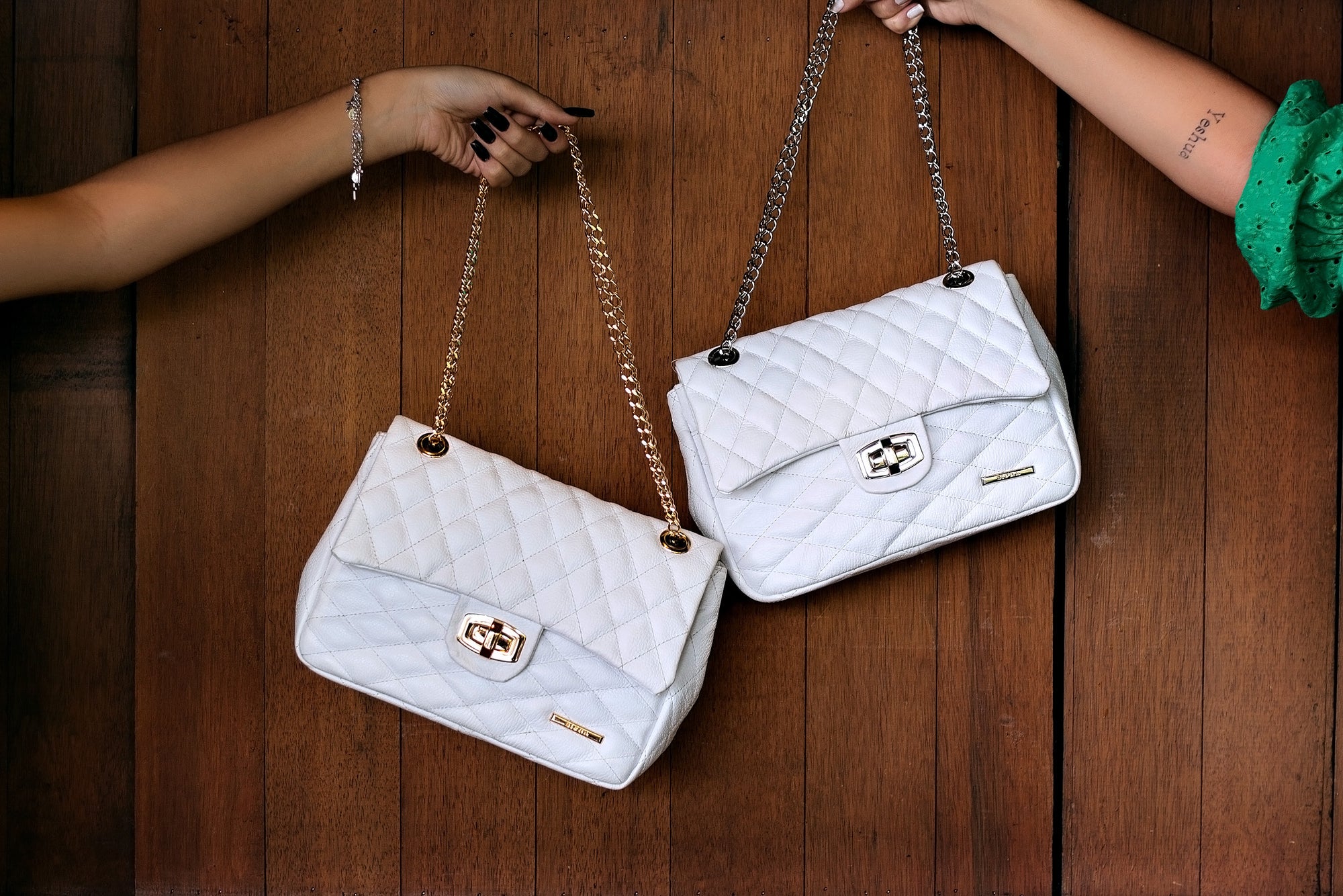 Bolsa Tiracolo Pequena Couro Branca Beca