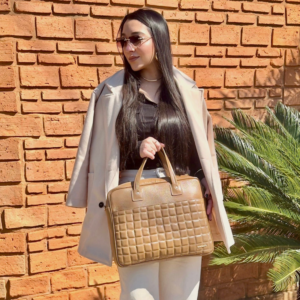 Pasta Executiva Feminina Notebook Couro Caramelo Suiça