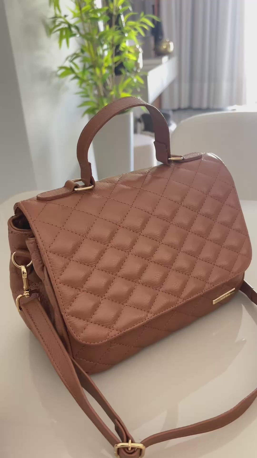 Bolsa Tiracolo Média Couro Caramelo Juliana