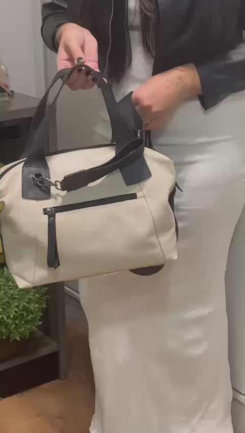 Bolsa Sacola Média Couro Off White Tiffany