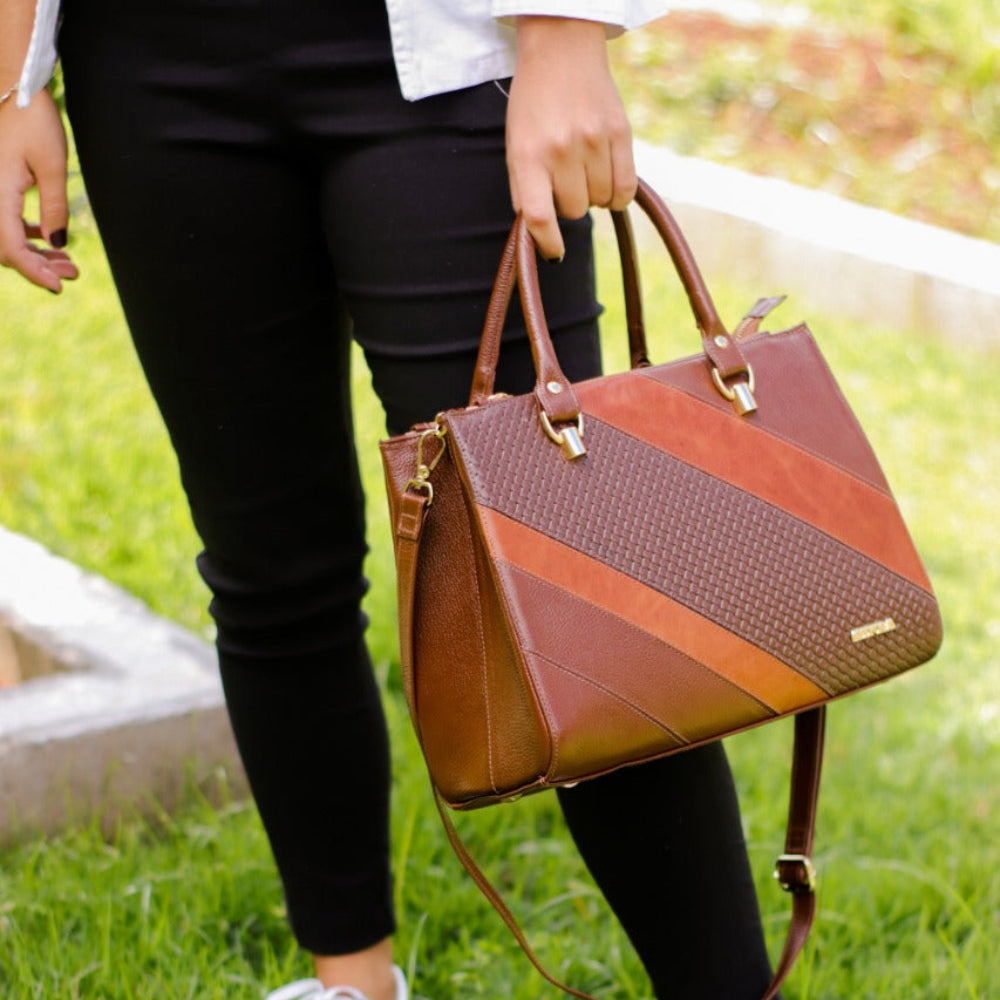 Bolsa Tote Couro Marrom Média Classic Marisa