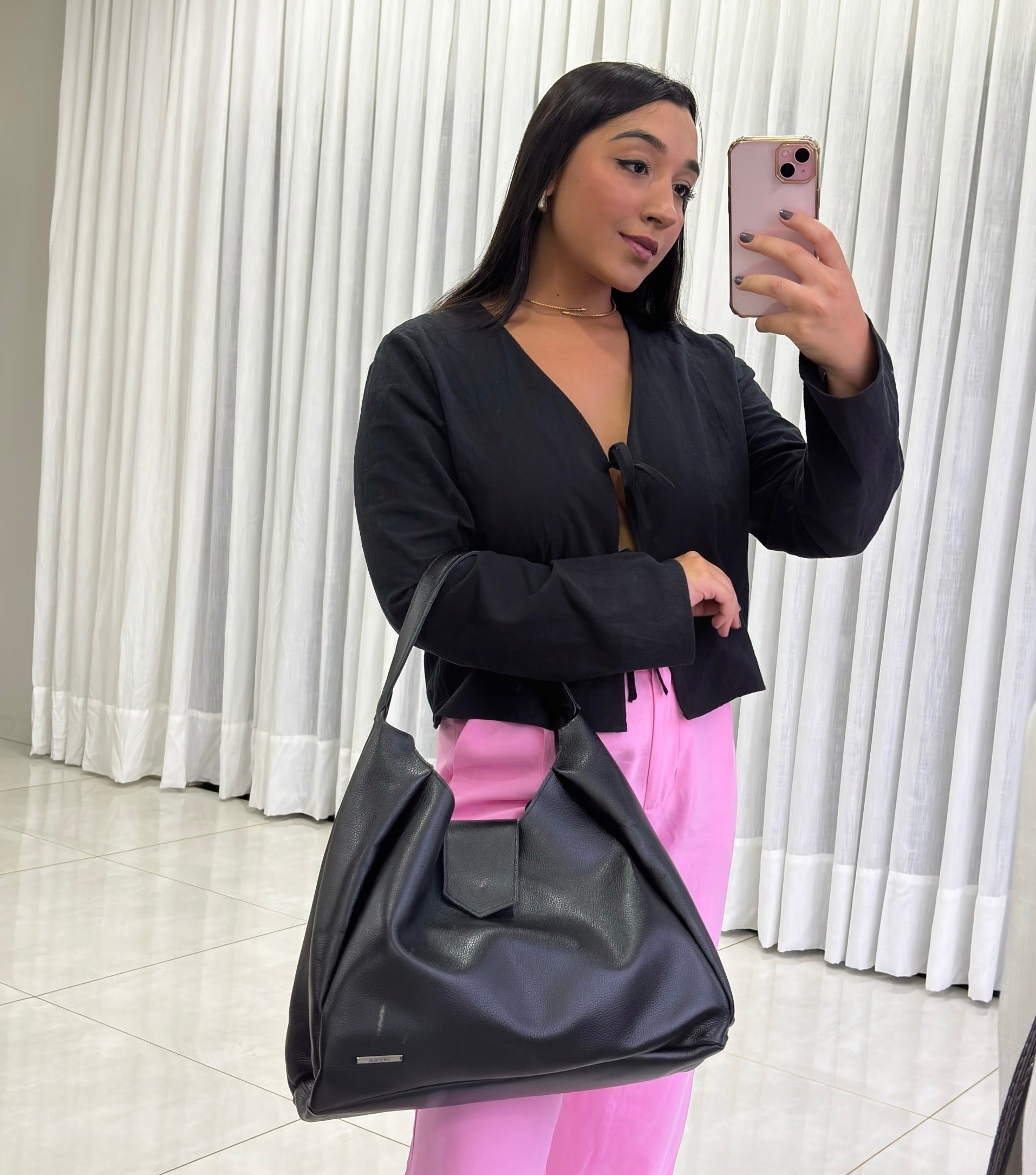 Bolsa Sacola Média Couro Preta Bárbara