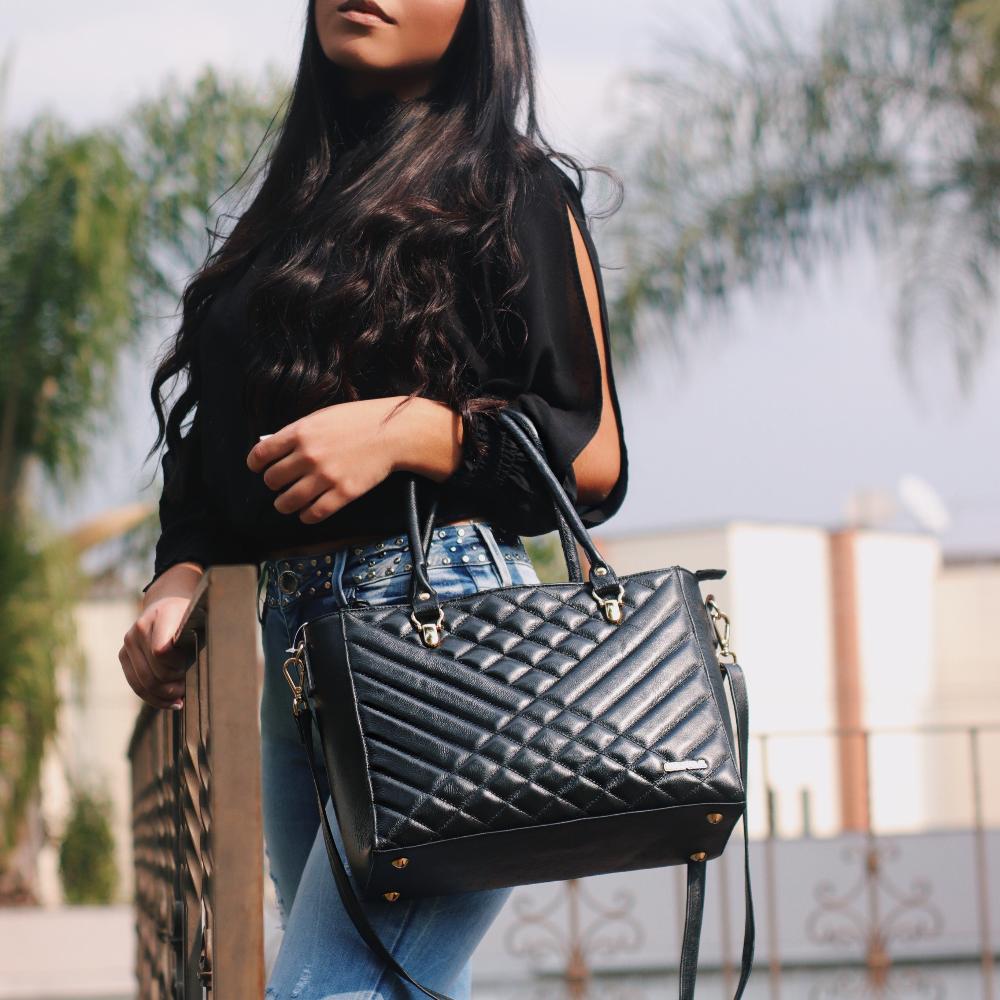 Bolsa Feminina Tiracolo Couro Preto Emma