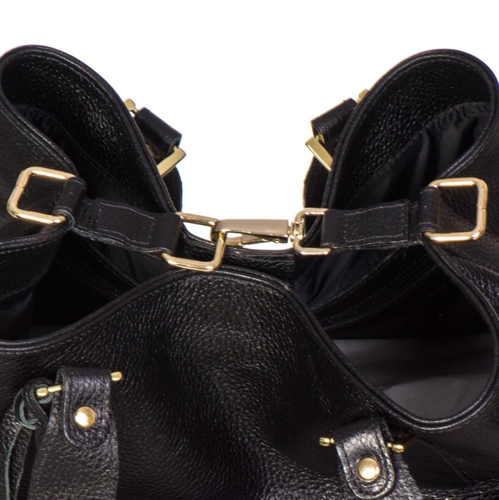 Bolsa Saco com Nécessaire Couro Preta Ivy