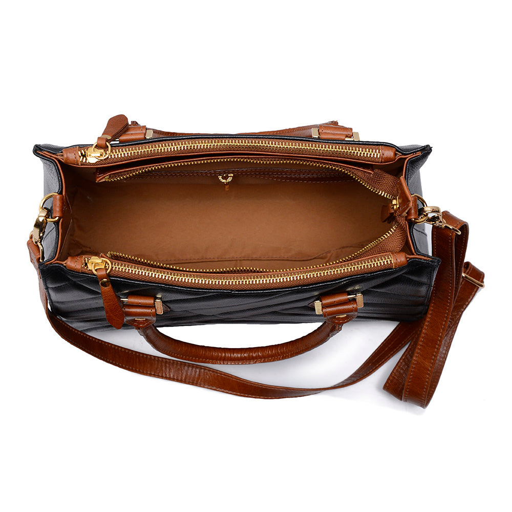 Bolsa Transversal Tote Matelasse Couro Preta Caramelo Média Marisa