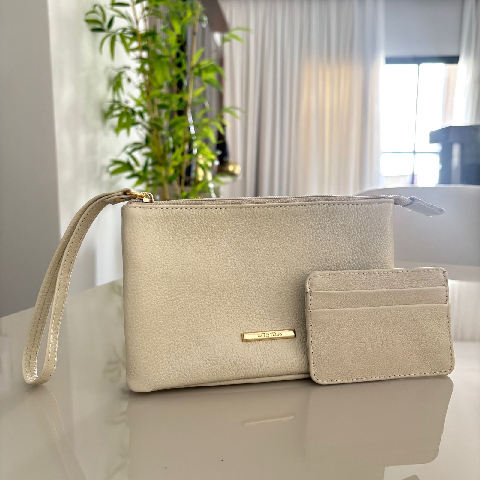 Nécessaire com Porta Cartão Couro Off White
