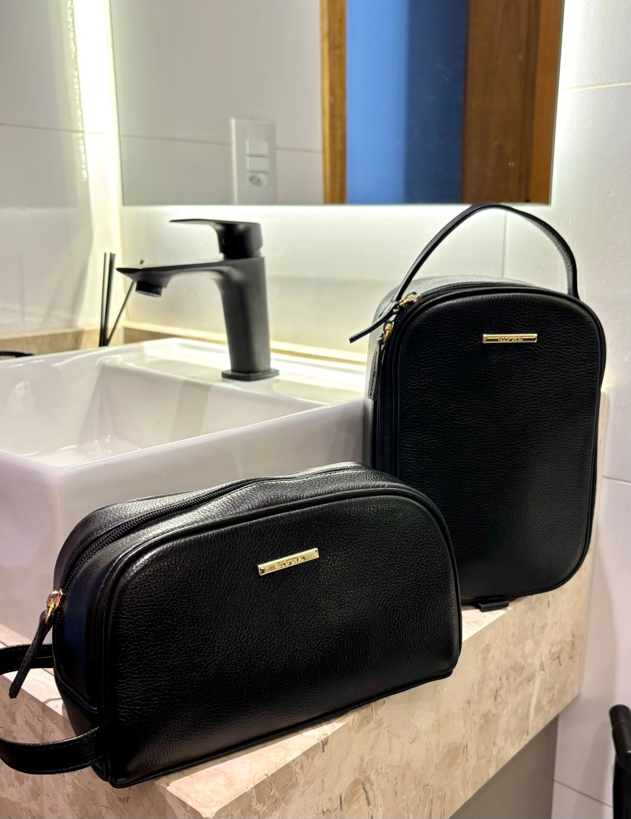 Kit Nécessaires Para Viagem Couro Preto Ouro