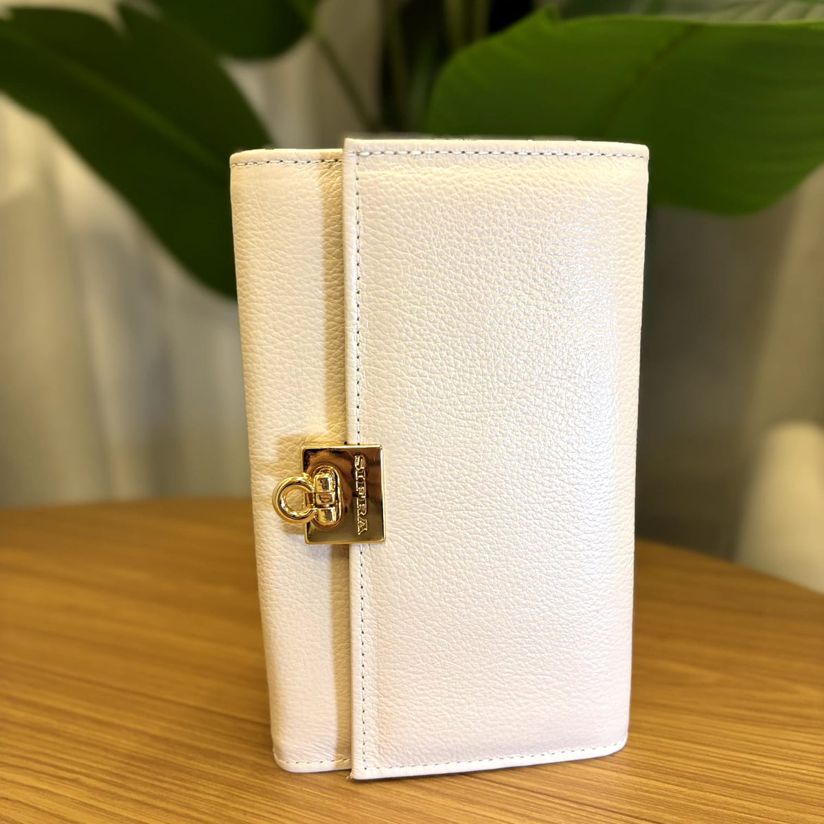 Carteira Feminina Média Fecho Couro Off White Malu