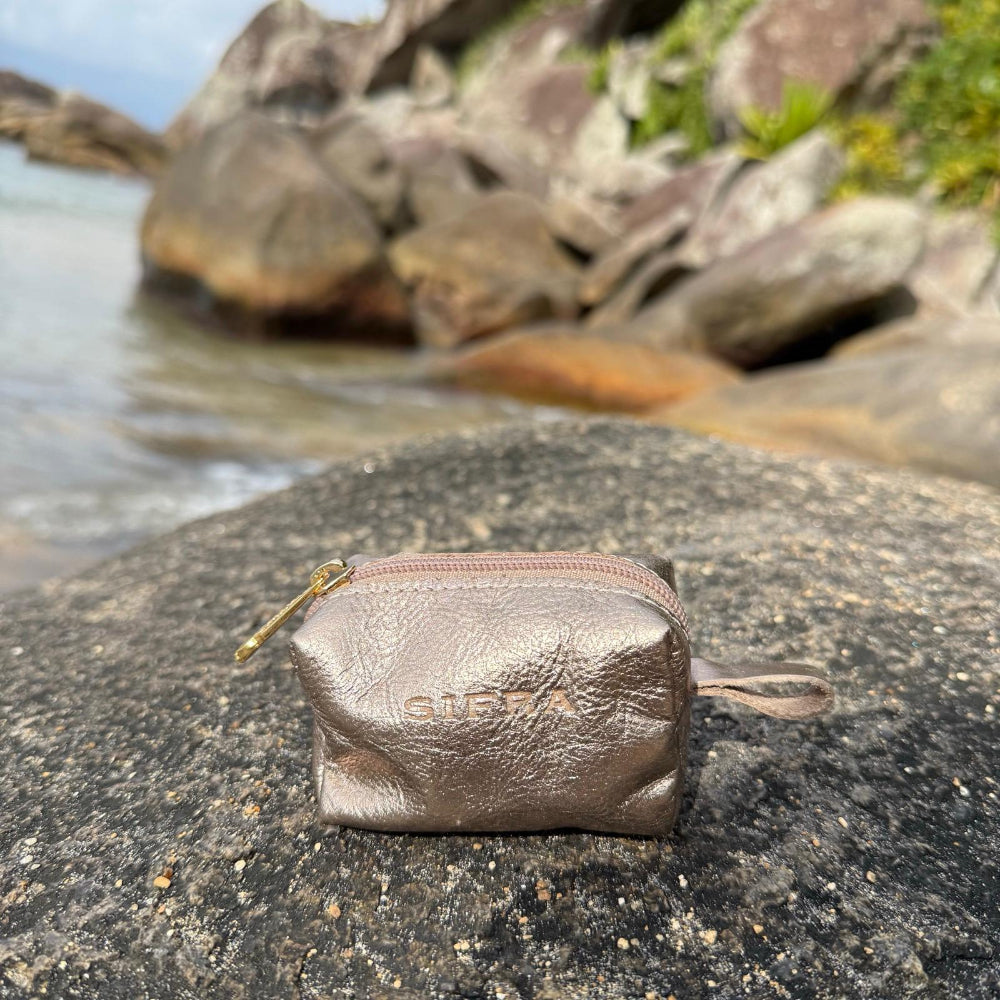 Porta Níquel / Mini Nécessaire Couro Ouro Velho Maresia