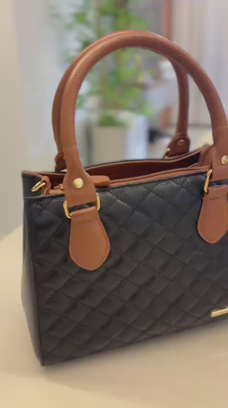 Bolsa Feminina Transversal Tote Matelasse de Couro Preto Mia