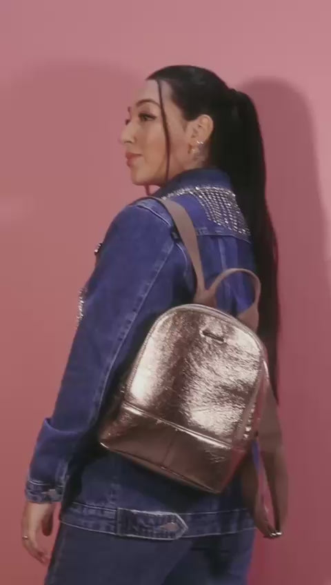 Mochila Feminina Ouro Velho Ônix De Couro Média Amy