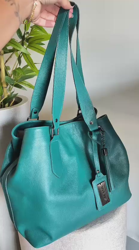Bolsa Saco com Nécessaire Couro Verde Ivy
