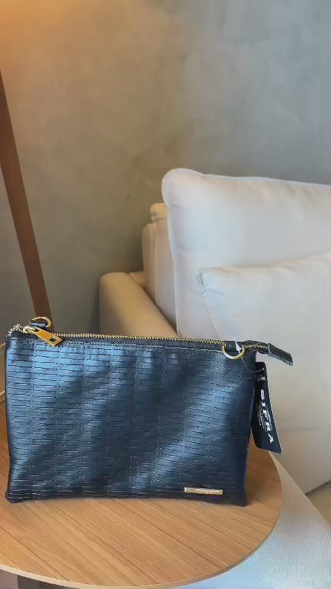 Bolsa Transversal Média Divisórias Couro Preto Jade