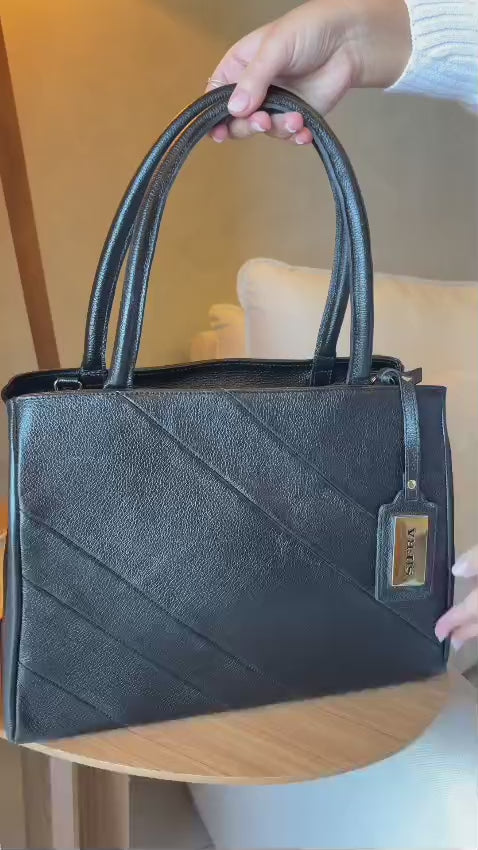 Bolsa de Ombro Estruturada Couro Preta Celina