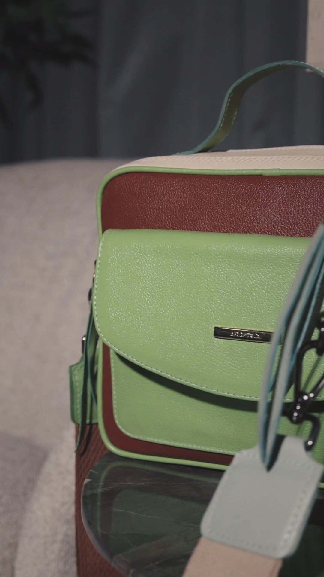 Bolsa Feminina Transversal Mão Couro Marrom Luna